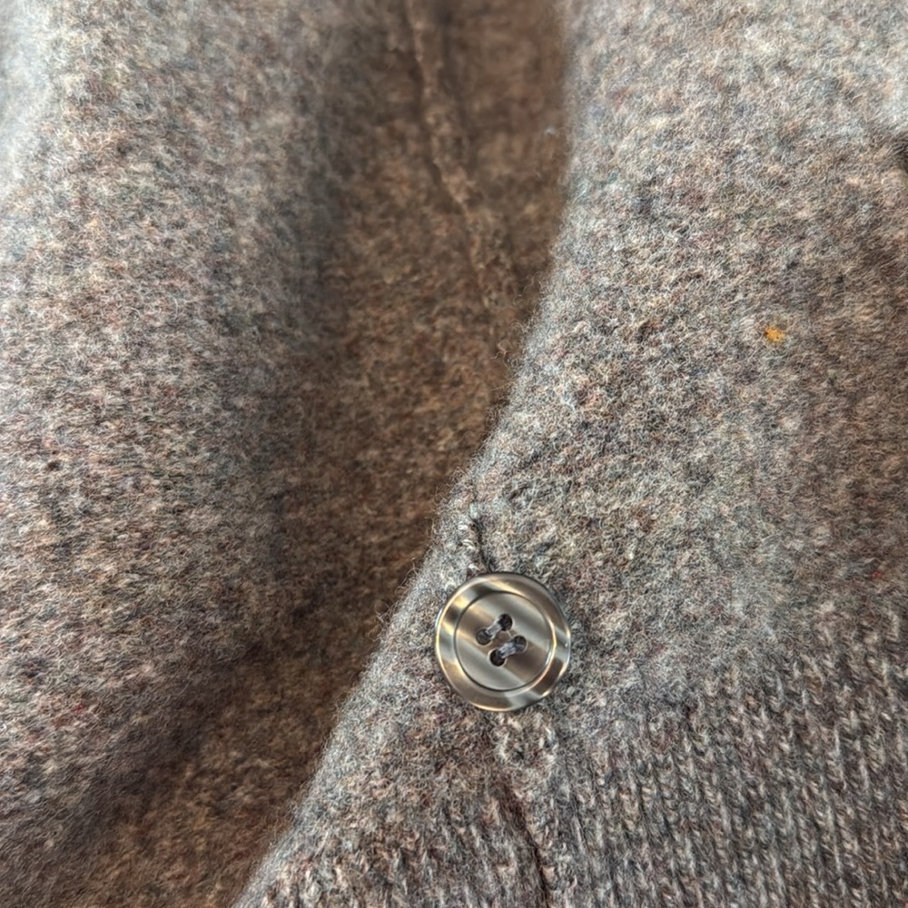 Vintage Lord & Taylor 100% Lambswool Button Up Cardigan Sweater - Picture 10 of 10